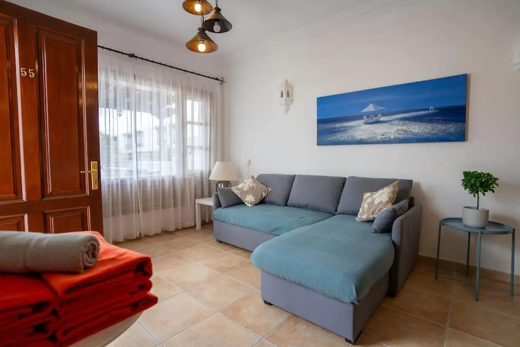 פלאיה בלנקה Beautiful Home In Lanzarote 5 Mins From Marina ספרד