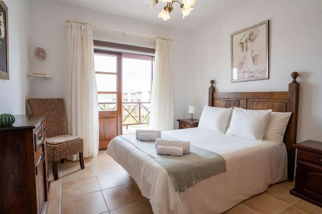 פלאיה בלנקה Beautiful Home In Lanzarote 5 Mins From Marina 0*, פלאיה בלנקה ספרד