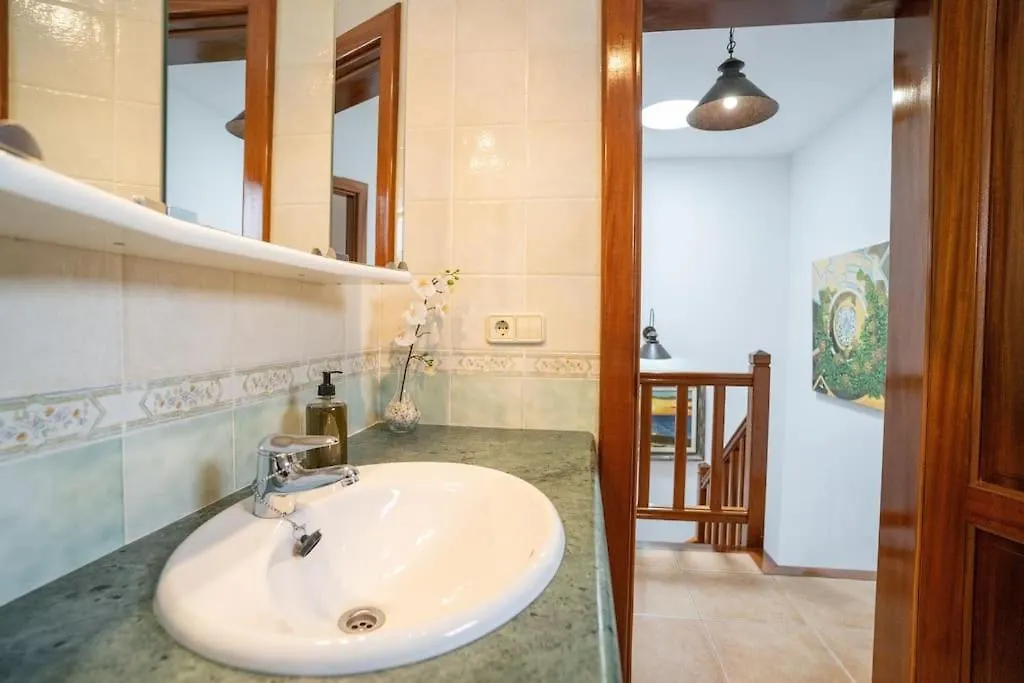 Beautiful Home In Lanzarote 5 Mins From Marina Playa Blanca  Holiday home Playa Blanca (Lanzarote)